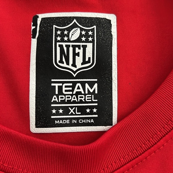 Kansas City Chiefs NFL Apparel. Lightweight, moisture wicking material. Men’s XL - Picture 2 of 3
